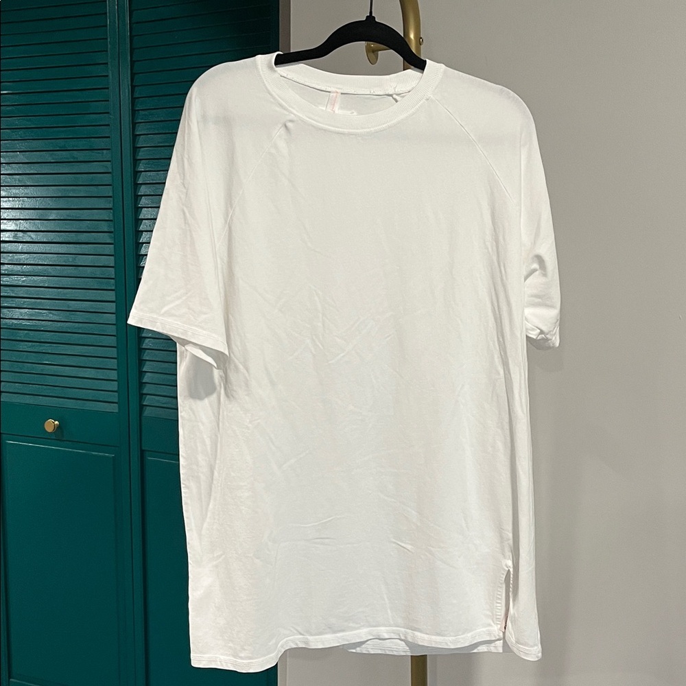 NWOT Free People FP Movement Hot Shot Tunic Tee In White XS 🌙 - Picture 5 of 11
